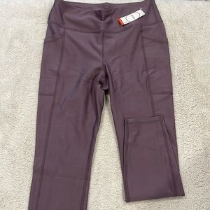 Jockey spandex leggings in a lilac color.
